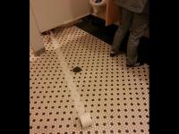 खराब नशीब नेहमी रडवतंच असं नाही तर हसवतं देखील, कसं ते फोटोंवरून बघा! - Marathi News | Worst day for these people see photos | Latest social-viral Photos at Lokmat.com