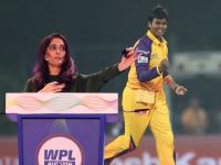 WPL 2026 Auction : DSP दीप्ती शर्मा ठरली सर्वात महागडी खेळाडू! RTM सह UP वॉरियर्सनं मोजले एवढे कोटी - Marathi News | WPL 2026 Auction Deepti Sharma's Most Expensive Indian Players Salary Surges To Rs 3 Core 20 Lac UPW | Latest cricket News at Lokmat.com