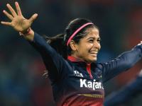 WPL 2026 : आरसीबीच्या ताफ्यातील ब्युटीनं एका ओव्हरमध्ये २ विकेट्स घेत मैफील लुटली, पण... - Marathi News | WPL 2026 RCB Shreyanka Patil Gets Rid Of Star UP Batters Meg Lanning And Phoebe Litchfield In Same Over But 50 Runs Conceded Joint Most By A Spinner In A WPL Innings | Latest cricket News at Lokmat.com