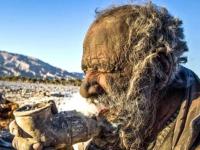 World's Dirtiest Man Died: जगातील सर्वात घाणेरडा माणूस, ५० वर्षांनी अंघोळ करताच आजारी पडला, मृत्यू - Marathi News | 'World's Dirtiest Man' Amou Haji Who Didn't Shower for Over 50 Years for Fear of Getting 'Sick' Dies at 94: Iran | Latest international Photos at Lokmat.com