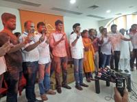 सिनेटमधील विजयानंतर शिवसेनाभवनात जल्लोष - Marathi News | After the victory of the Senate, Shiv Sena Bhawan | Latest maharashtra Photos at Lokmat.com