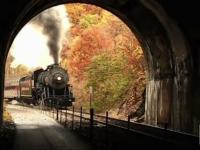 Zanetti Train: न उलगडलेले रहस्य! इटलीची ट्रेन बोगद्यात घुसताना अचानक गायब झाली, आजवर नाही सापडली - Marathi News | An Unsolved Mystery! The Italian train carrying 106 passengers suddenly disappeared as it entered the tunnel, no clue found till date | Latest jarahatke Photos at Lokmat.com