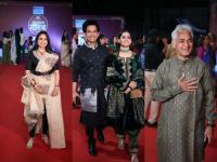 मराठी नाट्यसृष्टीतील कलाकारांच्या उपस्थितीत रंगला ‘झी नाट्य गौरव’ पुरस्कार सोहळा - Marathi News | The 'Zee Natya Gaurav' award ceremony was held in the presence of Marathi theater artists | Latest filmy Photos at Lokmat.com