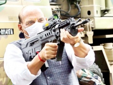 संरक्षण मंत्री राजनाथ सिंहांची संपत्ती किती? रिव्हॉल्व्हर, बंदूक, 12 किलो चांदी...