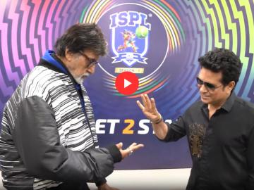 Video: अमिताभ बच्चन आणि सचिन तेंडुलकरमध्ये रंगला 'फिंगर क्रिकेट'चा सामना, कोण जिंकलं?