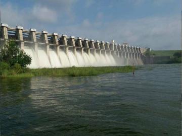 तुमच्या भागातील धरणात किती आहे पाणीसाठा? जाणून घ्या... - Marathi News | How much water is stored in the dam in your area? Find out... | Latest News at Lokmat.com
