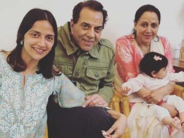 धर्मेंद्र यांची संपत्ती नको, फक्त 'ती' एक गोष्ट हवी; लेक अहाना देओलने व्यक्त केलेली इच्छा धर्मेंद्र यांची संपत्ती नको, फक्त 'ती' एक गोष्ट हवी; लेक अहाना देओलने व्यक्त केलेली इच्छा