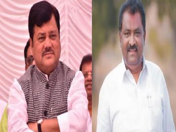 बेकायदेशीर कर्ज वाटप प्रकरण; दरेकर आणि धस यांच्यावर गुन्हे दाखल करण्याचे आदेश - Marathi News | Illegal loan allocation case; Order to file charges against Praveen Darekar and Suresh Dhas | Latest mumbai News at Lokmat.com बेकायदेशीर कर्ज वाटप प्रकरण; दरेकर आणि धस यांच्यावर गुन्हे दाखल करण्याचे आदेश - Marathi News | Illegal loan allocation case; Order to file charges against Praveen Darekar and Suresh Dhas | Latest mumbai News at Lokmat.com