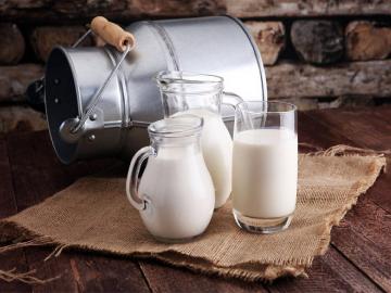 २०३० पर्यंत जागतिक दुध उत्पादनापैकी एक तृतीयांश उत्पादन साध्य करण्याचे भारताचे लक्ष्य  - Marathi News | India aims to achieve one-third of global milk production by 2030 | Latest News at Lokmat.com