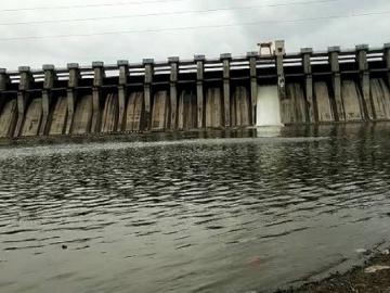 Jayakwadi Dam: जायकवाडीमध्ये २७.५५ टक्क्यांची जलतूट, आता उरलंय एवढं पाणी - Marathi News | Jayakwadi Dam: 27.55 percent water deficit in Jayakwadi, now this much water is left | Latest News at Lokmat.com