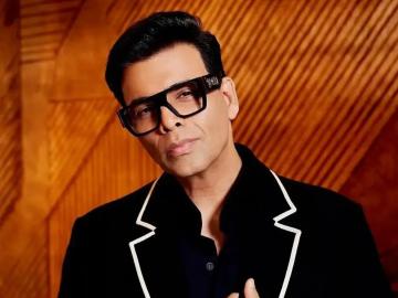 नेपोटिझमचा डाग पुसणार करण जोहर? दोन नव्या चेहऱ्यांना लाँच करणार धर्मा प्रोडक्शन नेपोटिझमचा डाग पुसणार करण जोहर? दोन नव्या चेहऱ्यांना लाँच करणार धर्मा प्रोडक्शन