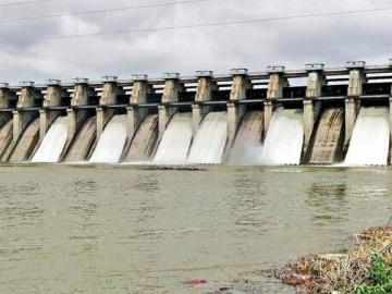 परळीच्या औष्णिक विद्युत केंद्रासाठी जायकवाडीतून सोडले पाणी - Marathi News | Water released from Jayakwadi for Parli thermal power station | Latest News at Lokmat.com