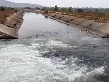 उपसा जलसिंचन योजनांमधील ग्राहकांना वीज दर सलवत योजनेस मुदतवाढ - Marathi News | Extension of Electricity Tariff Subsidy Scheme for customers in Upsa Jal Sanchan Schemes | Latest News at Lokmat.com
