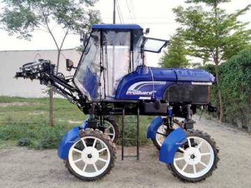 प्रकाशा येथील रॅन्चोने बनवले जुगाडू फवारणी यंत्र - Marathi News | Jugadu sprayer made by Rancho in Prakasa | Latest News at Lokmat.com