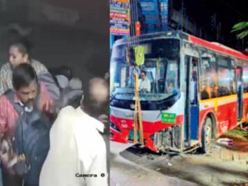 भांडुप बस दुर्घटनेत बालकलाकाराच्या आईचा मृत्यू, १२ वर्षीय लेकीच्या डोळ्यासमोरच घडला अपघात भांडुप बस दुर्घटनेत बालकलाकाराच्या आईचा मृत्यू, १२ वर्षीय लेकीच्या डोळ्यासमोरच घडला अपघात