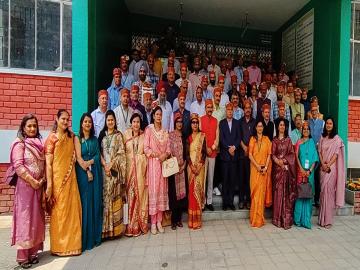 समन्वित फुलशेती संशोधन प्रकल्पाची सोलनमध्ये ३३ वी वार्षिक बैठक यशस्वी - Marathi News | 33rd Annual Meeting of Integrated Floriculture Research Project held successfully in Solan | Latest News at Lokmat.com