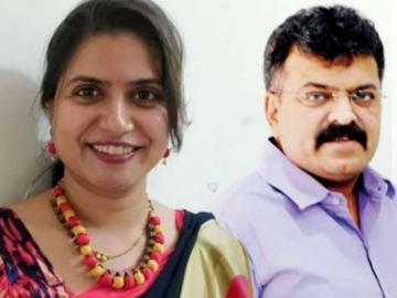 CoronaVirus : आधी कोरोना किटची निर्मिती केली, मग बाळाला दिला जन्म; कर्तृत्ववान डॉक्टरांसमोर आव्हाड नतमस्तक - Marathi News | CoronaVirus : First produced the Corona Kit, then gave birth to a baby women; jitendra Awhad compliment doctor vrd | Latest maharashtra News at Lokmat.com CoronaVirus : आधी कोरोना किटची निर्मिती केली, मग बाळाला दिला जन्म; कर्तृत्ववान डॉक्टरांसमोर आव्हाड नतमस्तक - Marathi News | CoronaVirus : First produced the Corona Kit, then gave birth to a baby women; jitendra Awhad compliment doctor vrd | Latest maharashtra News at Lokmat.com