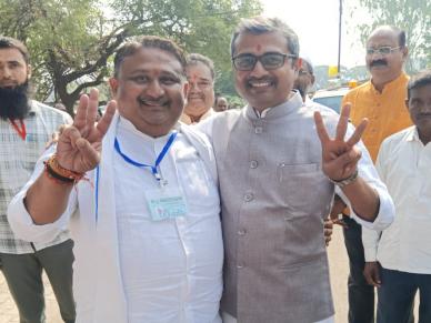 तीनही मतदारसंघात भाजपची मुसंडी, संचेती सहाव्यांदा, कुटे पाचव्यांदा, फुंडकरांची हॅट्ट्रिक! तीनही मतदारसंघात भाजपची मुसंडी, संचेती सहाव्यांदा, कुटे पाचव्यांदा, फुंडकरांची हॅट्ट्रिक!