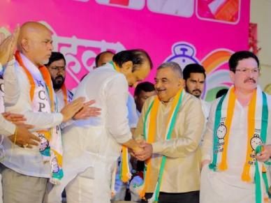 मिरजेत काँग्रेसला धक्का, माजी महापौर किशोर जामदारांसह विविध पक्षातील नेत्यांचा अजित पवार गटात प्रवेश 