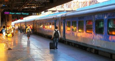 सुरक्षेवर विशेष लक्ष - Marathi News | सुरक्षेवर विशेष लक्ष | Latest business Photos at Lokmat.com