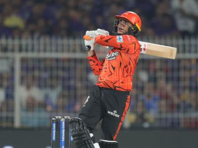 फलंदाजीत कमाल, पण बोलंदाजी नडली, आक्षेपार्ह शेरेबाजीमुळे अभिषेक शर्मावर BCCI ने केली कठोर कारवाई 