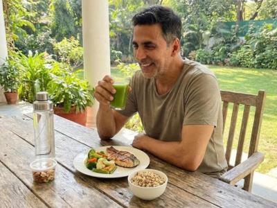 एवढा मोठा त्याग! फिट राहण्यासाठी गेली १५ वर्ष अक्षयने खाल्ला नाही 'हा' पदार्थ; बहुतेकजण रोज खातात