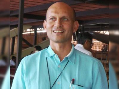 आशीष कचोलिया (Ashish Kacholia) - Marathi News | आशीष कचोलिया (Ashish Kacholia) | Latest business Photos at Lokmat.com आशीष कचोलिया (Ashish Kacholia) - Marathi News | आशीष कचोलिया (Ashish Kacholia) | Latest business Photos at Lokmat.com