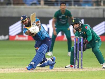 Asia Cup 2022 Final SL vs PAK : ५ बाद ५८ वरून श्रीलंकेने धावांचा डोंगर उभा केला; पाकिस्तानी गोलंदाजांना Bhanuka Rajapaksa ने धू धू धुतलं...