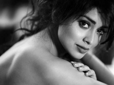 अभिनेत्रींचा TOPLESS अंदाज - Marathi News | Actresses TOPLESS