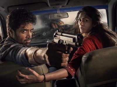 'धुरंधर'नंतर हाच सिनेमा पाहणार, मृणाल ठाकुरच्या 'डकैत'वर प्रेक्षकांच्या कमेंट्स; ट्रेलर रिलीज