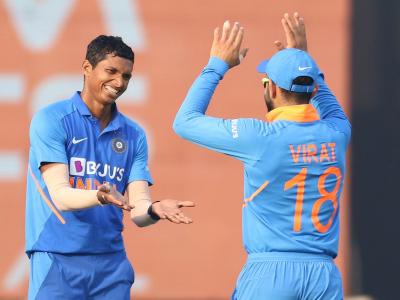 वेस्ट इंडिजचे भारतापुढे ३१६ धावांचे आव्हान