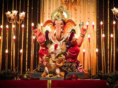 दीड दिवसाच्या गणपतीसाठी आमंत्रण संदेश - Marathi News | Home Ganpati Invitation Messages in Marathi | Latest bhakti Photos at Lokmat.com दीड दिवसाच्या गणपतीसाठी आमंत्रण संदेश - Marathi News | Home Ganpati Invitation Messages in Marathi | Latest bhakti Photos at Lokmat.com