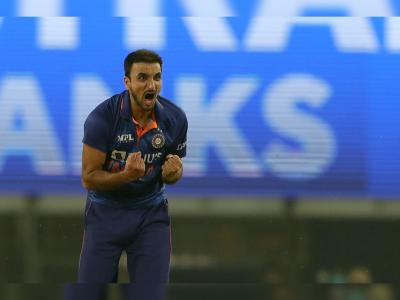 IND vs NZ, 2nd T20I Live Updates : राहुल द्रविड झाला खूश, हर्षल पटेल, आर अश्विन चमकले; भारतीय गोलंदाजांनी किवींना बॅकफूटवर फेकले