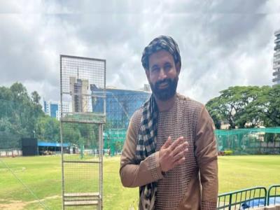 "बेगानी शादी में अब्दुल्ला दीवाना", भारताचा पराभव अन् इरफान पठाण आणि पाकिस्तानी भिडले