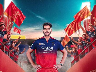 Venkatesh Iyer : केकेआरनं भाव पाडून त्याला पुन्हा संघात घेण्यासाठी जोर लावला; पण आरसीबीनं डाव साधला - Marathi News | Venkatesh Iyer Sold To Royal Challengers Bengaluru For Rs 7 Crore In IPL 2026 Auction | Latest cricket News at Lokmat.com