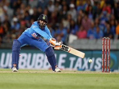 NZ vs IND, 2nd ODI : रवींद्र जडेजाची फटकेबाजी; कपिल देव अन् धोनीचाही मोडला विक्रम