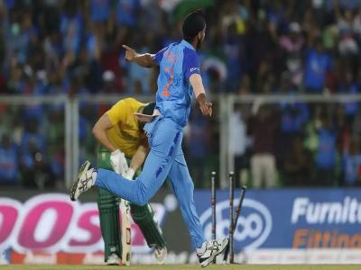 Arshdeep Singh: "भारतीय संघाला दुसरा झहीर खान मिळाला आहे, त्याच्याकडे वेग आणि स्विंग दोन्ही आहे"