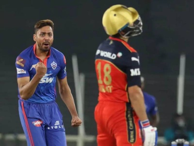 IPL 2021: Avesh Khan reveals he learned bowling yorkers using bottle and shoes | Latest Cricket Photos at www.lokmattimes.com