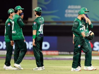 Asia Cup 2025 : आधी टीम इंडियानं हँडशेक न केल्याची बोंब! आता UAE विरुद्धच्या मॅचआधी PAK चं नवं सोंग!