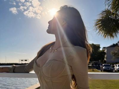 लग्नाचं आमिष दाखवून गाडी घेतली, सोनं उकळलं! 'बिग बॉस' फेम अभिनेत्रीकडून NRI तरुणाची ९ कोटींची फसवणूक