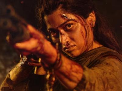 डोळ्यात आग, हातात बंदूक...; रश्मिका मंदानाच्या आगामी 'मायसा'चा फर्स्ट लूक आला समोर