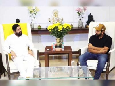 'मुंबईकर' वर्ल्ड चॅम्पियन्स मुख्यमंत्र्यांच्या भेटीला! रोहित, सूर्या, दुबे, यशस्वी यांचा 'वर्षा'वर सत्कार