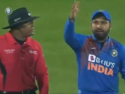 India vs Bangladesh, 2nd T20I : 'तो' प्रसंग कॅमेरात कैद झाल्यानंतर रोहित शर्मा म्हणतो...