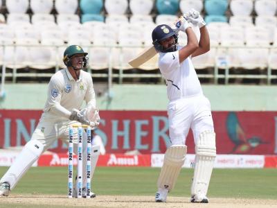 India vs South Africa, 1st Test : रोहित शर्माचं दे दणादण; वन डे, ट्वेंटी-20 अन् आता कसोटीत पराक्रम 