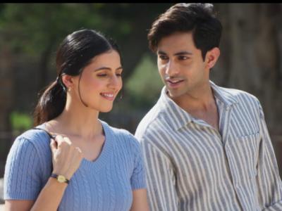 'इक्कीस'मध्ये अगस्त्य नंदासोबत झळकणारी अभिनेत्री कोण? अक्षय कुमारसोबत आहे कनेक्शन