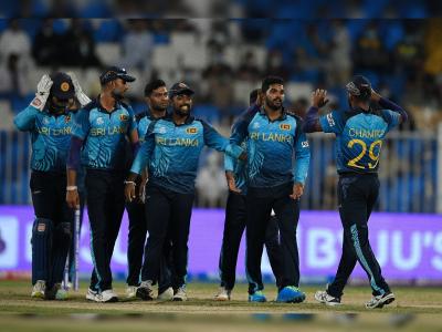 T20 World Cup, SL vs NED : श्रीलंकेच्या गोलंदाजांनी कमाल केली, Super 12 मध्ये खेळण्याआधीच प्रतिस्पर्धींना ताकद दाखवली