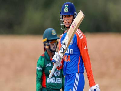 भारताच्या Smriti Mandhana चा परदेशात डंका; असं करणारी पहिलीच भारतीय ठरली