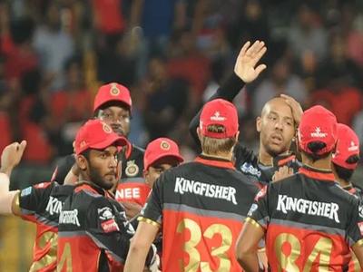 IPLमधील या क्रिकेटपटूने ॲडल्ट साईटवर केली एंट्री, क्रिकेटप्रेमी अवाक्, आपल्या निर्णयाबाबत म्हणाला... - Marathi News | IPL cricketer Tymal mills entered an adult site, cricket fans were speechless, he said about his decision... | Latest cricket Photos at Lokmat.com