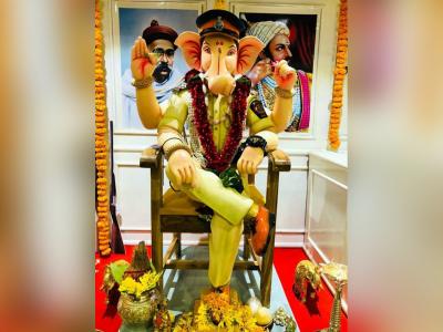 मुंबईतला 'हा' सिंघम बाप्पा पाहिलात का? - Marathi News | Ganpati Festival : singham ganapati bappa center of attraction in mumbai | Latest mumbai Photos at Lokmat.com