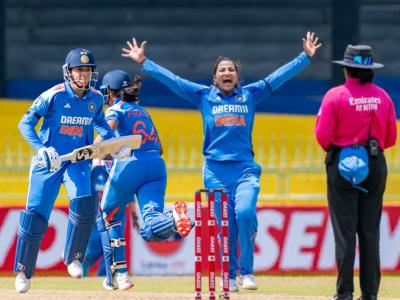लंकेत टीम इंडियाचा डंका! आधी स्नेह राणाचा जलवा! मग सृती, हरलीनसह प्रतिकानं लुटली मैफिल